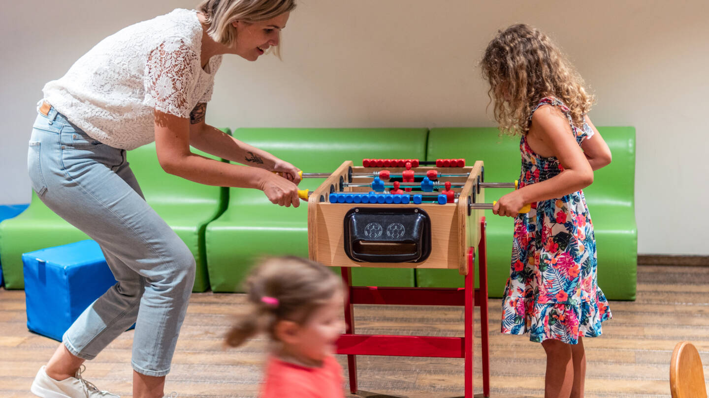 dW_ChrisBorg_Juli23_Familie_Spielzimmer_342_cf