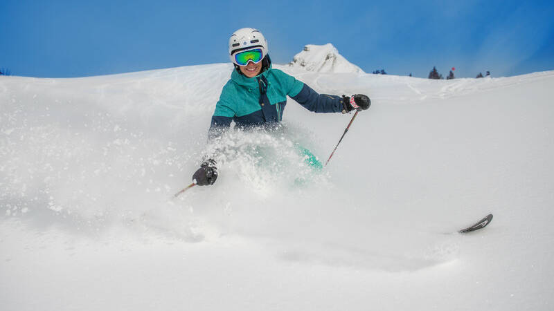 Freeriden im Skigebiet Dam++ls-Mellau (c) Huber Images - Dam++ls-Faschina Tourismus [Webqualit+ñt]