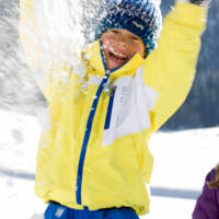 Kinder im Schnee in Au-Schoppernau (c) Christine Andorfer - Au-Schoppernau Tourismus [Webqualität]